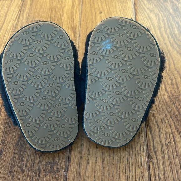 UGG Black Fluff Yeah Slide slippers - Picture 3 of 4